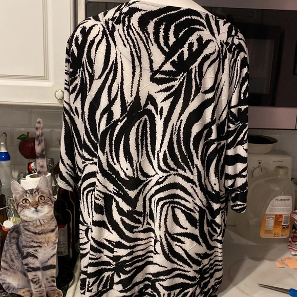 G womens Cato casual short sleeve stretch plus size top 3X - Picture 3 of 6